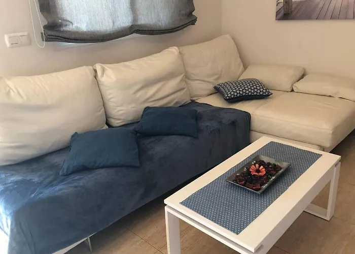 Beautiful With Swimming Pool And